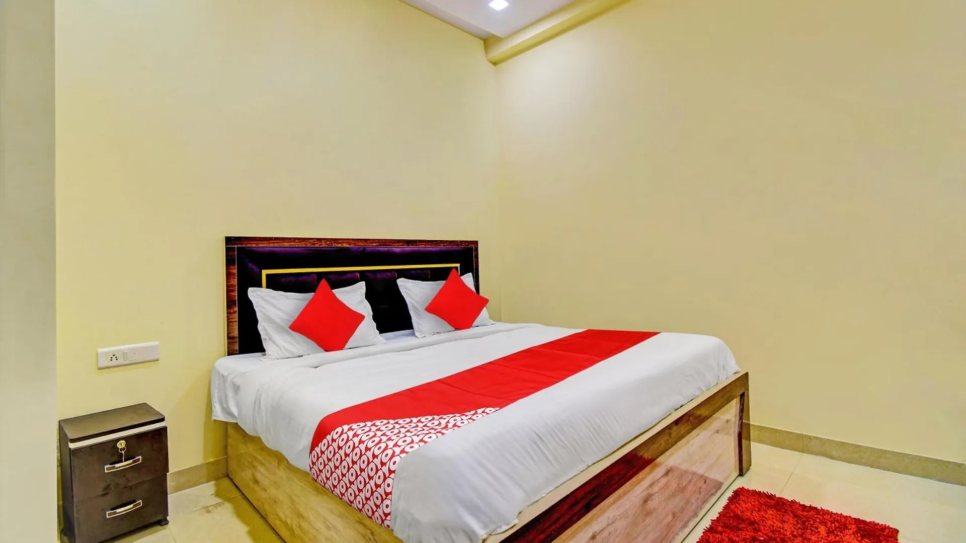 Hotel O Friendship Inn Delhi