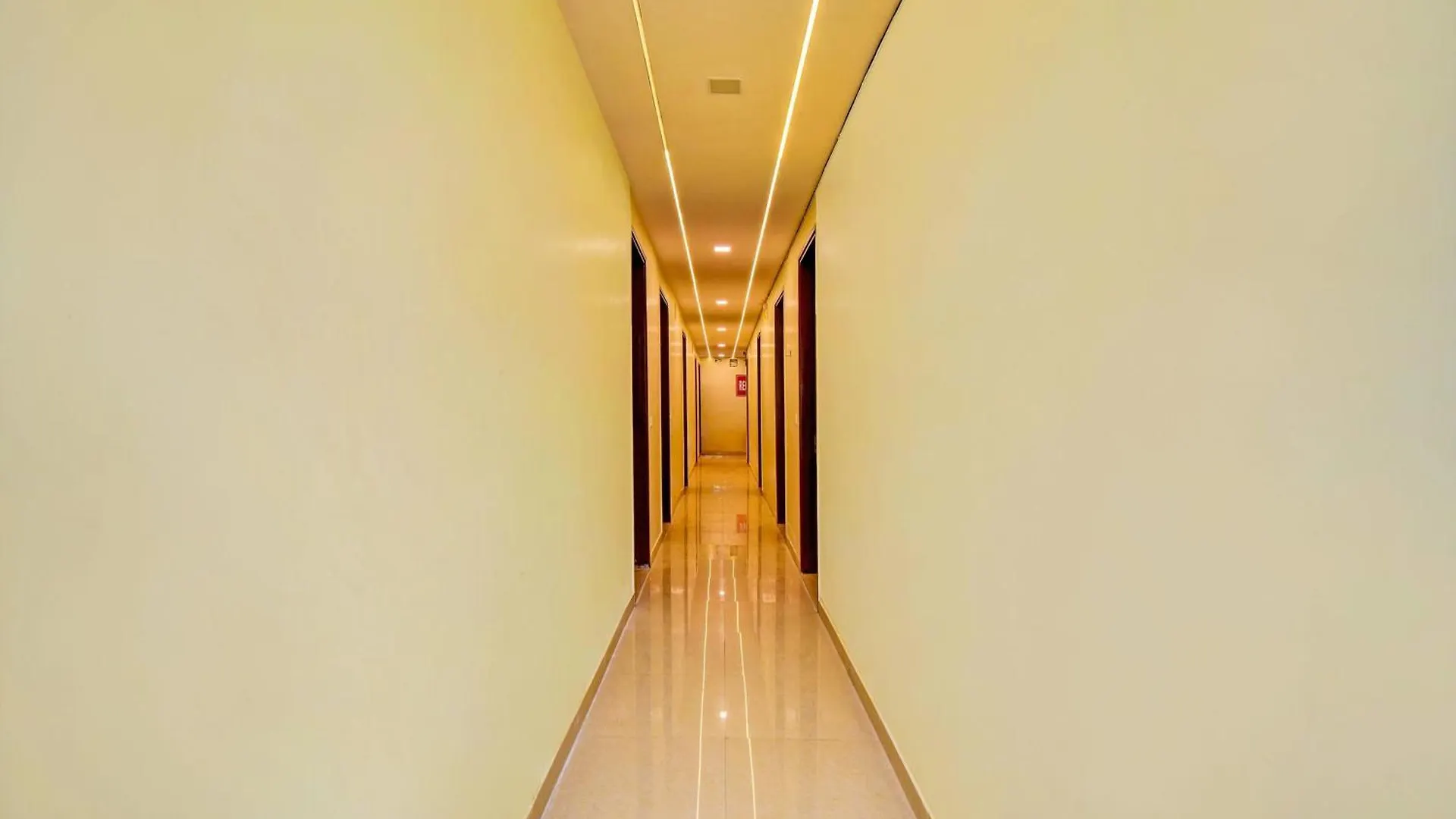 Hotel O Friendship Inn Delhi