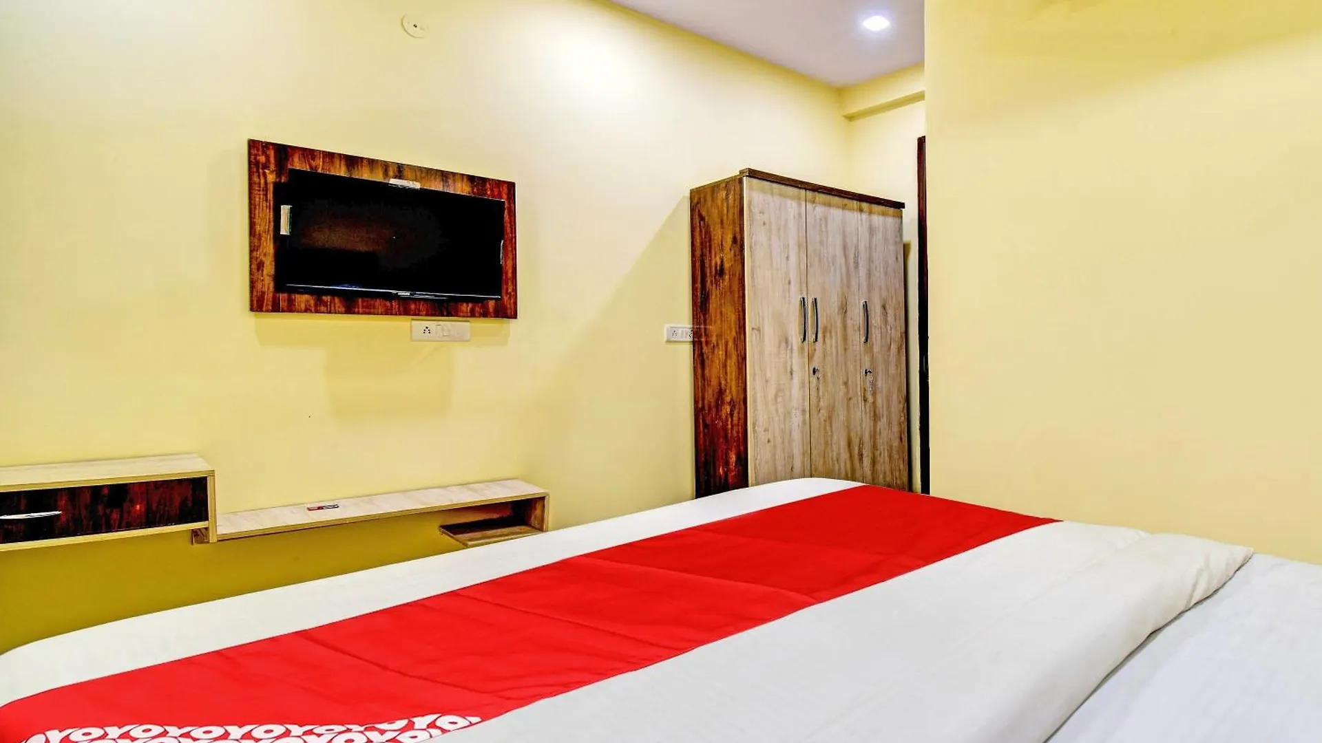 Hotel O Friendship Inn Delhi  3*, Delhi (National Capital Territory of India) India