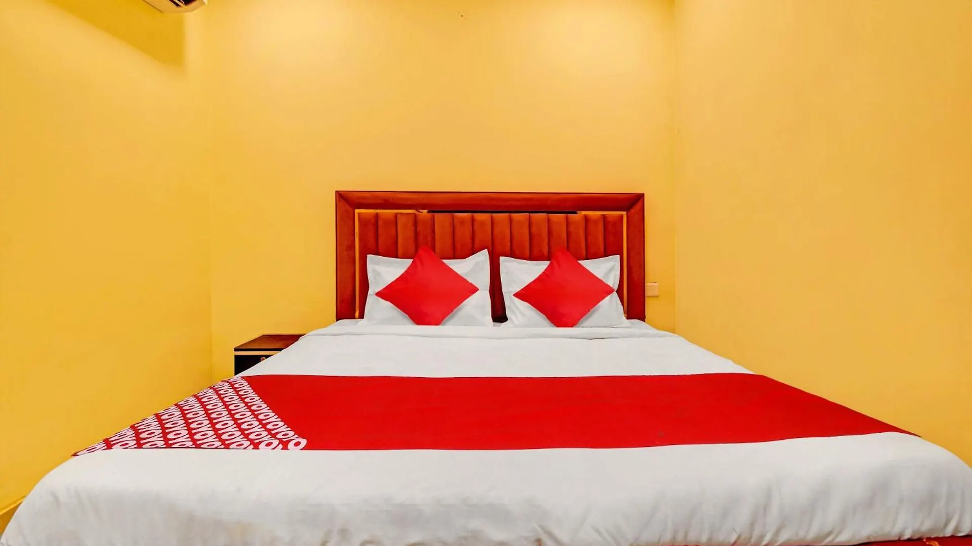 Hotel O Friendship Inn Delhi   Delhi (National Capital Territory of India)