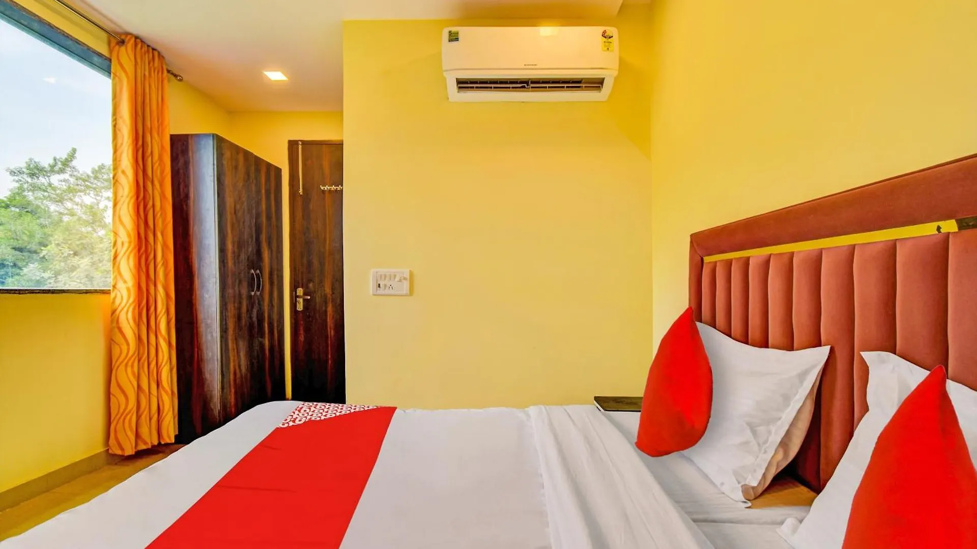 Hotel O Friendship Inn Delhi  Delhi (National Capital Territory of India)